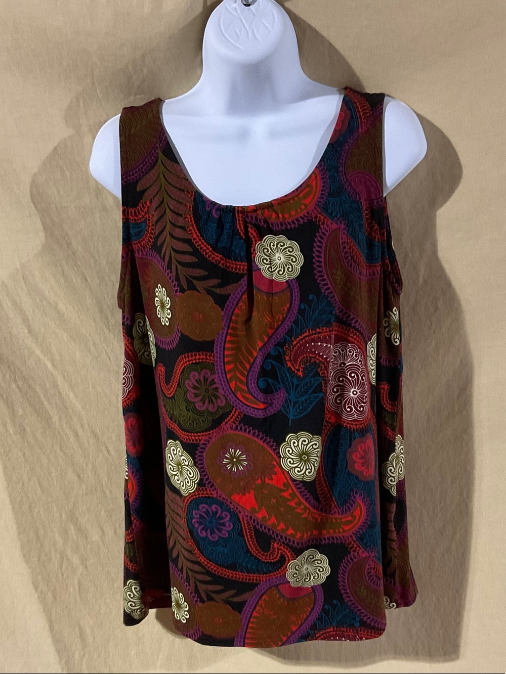 IGenjun Size L Sleeveless Paisley Scoop Neck Top - Multicolor
